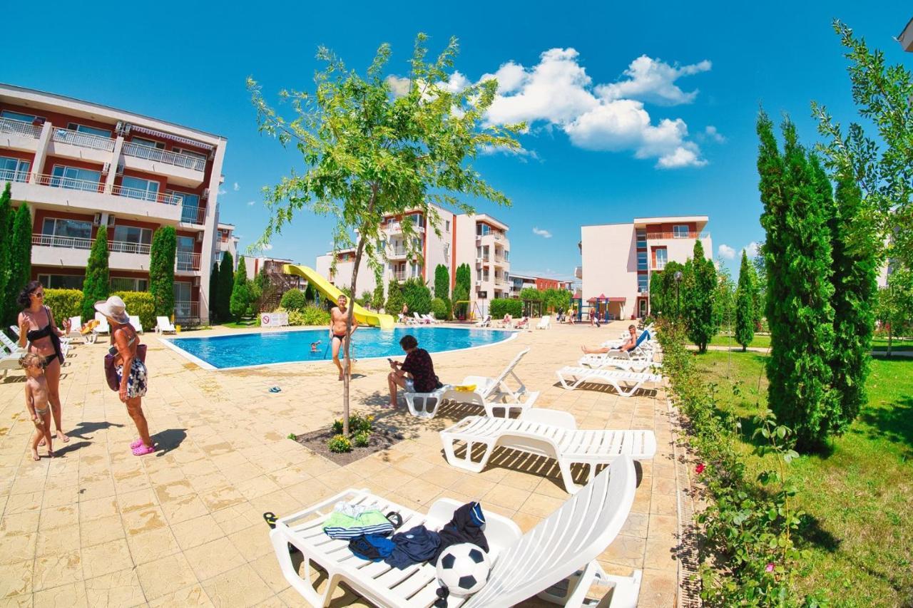 Nessebar Fort Club - Prestige Apartments サニービーチ エクステリア 写真