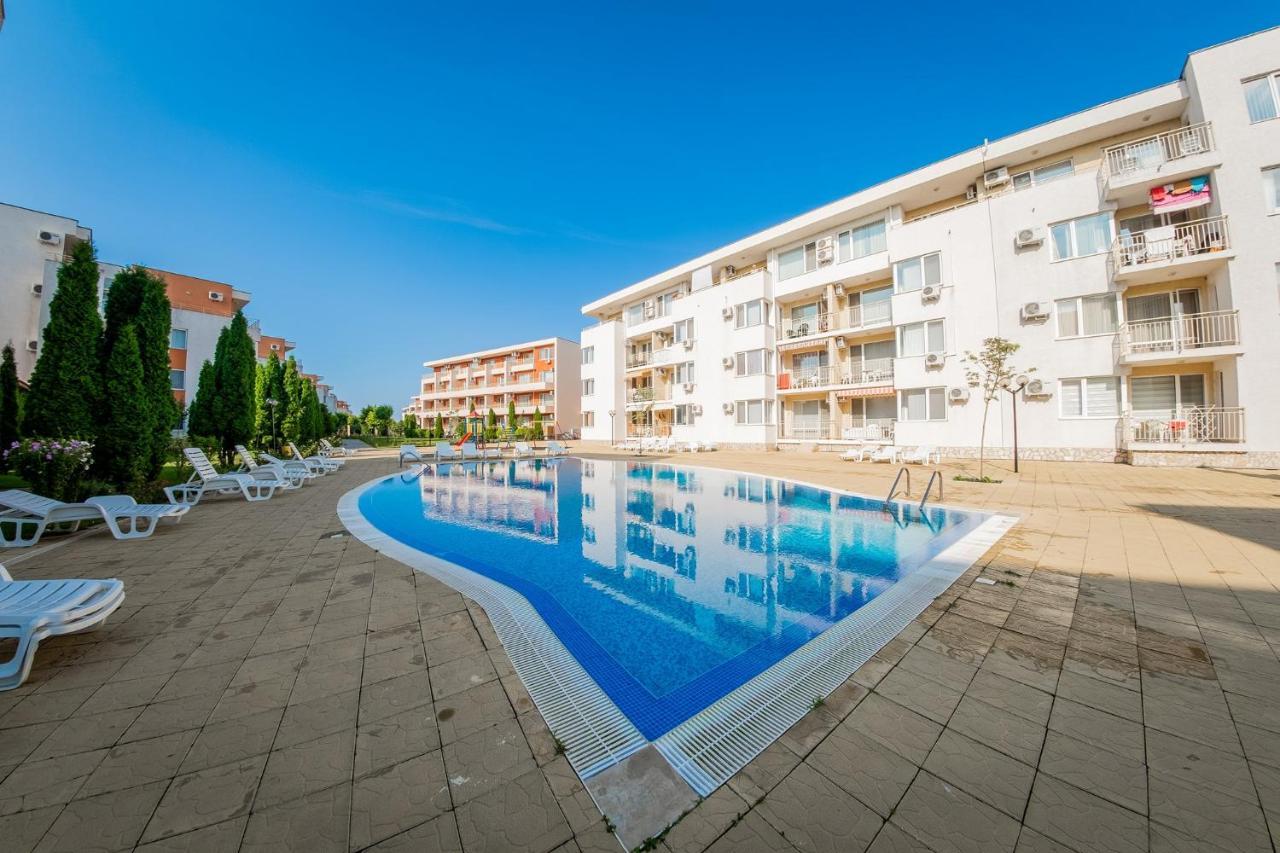 Nessebar Fort Club - Prestige Apartments サニービーチ エクステリア 写真