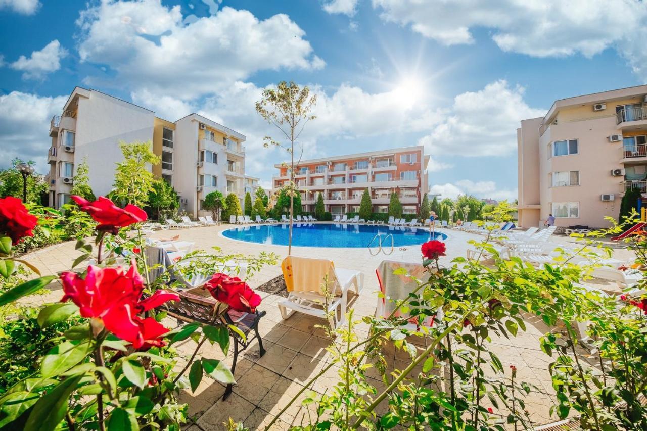 Nessebar Fort Club - Prestige Apartments サニービーチ エクステリア 写真
